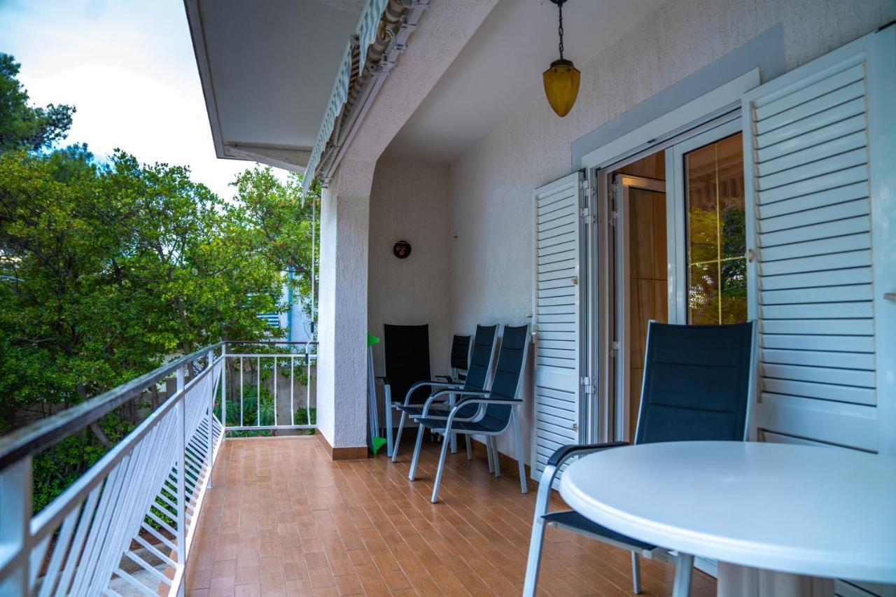 Sidus Maris, Spacious Seaside Apartment With Free Parking Martinšćica Kültér fotó